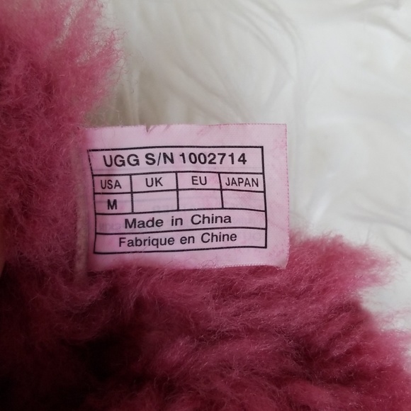 UGG Boots - Picture 6 of 7